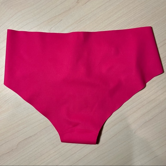 NWT Women's Moving Comfort Out-of-Sight Bikini Panties, Power Pink, Size S - Picture 3 of 5